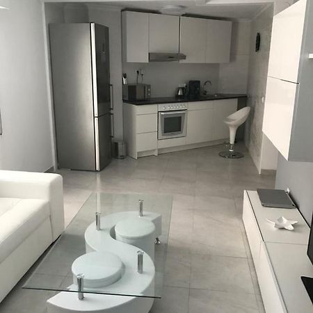 Modern Beach Apartment トレビエハ エクステリア 写真